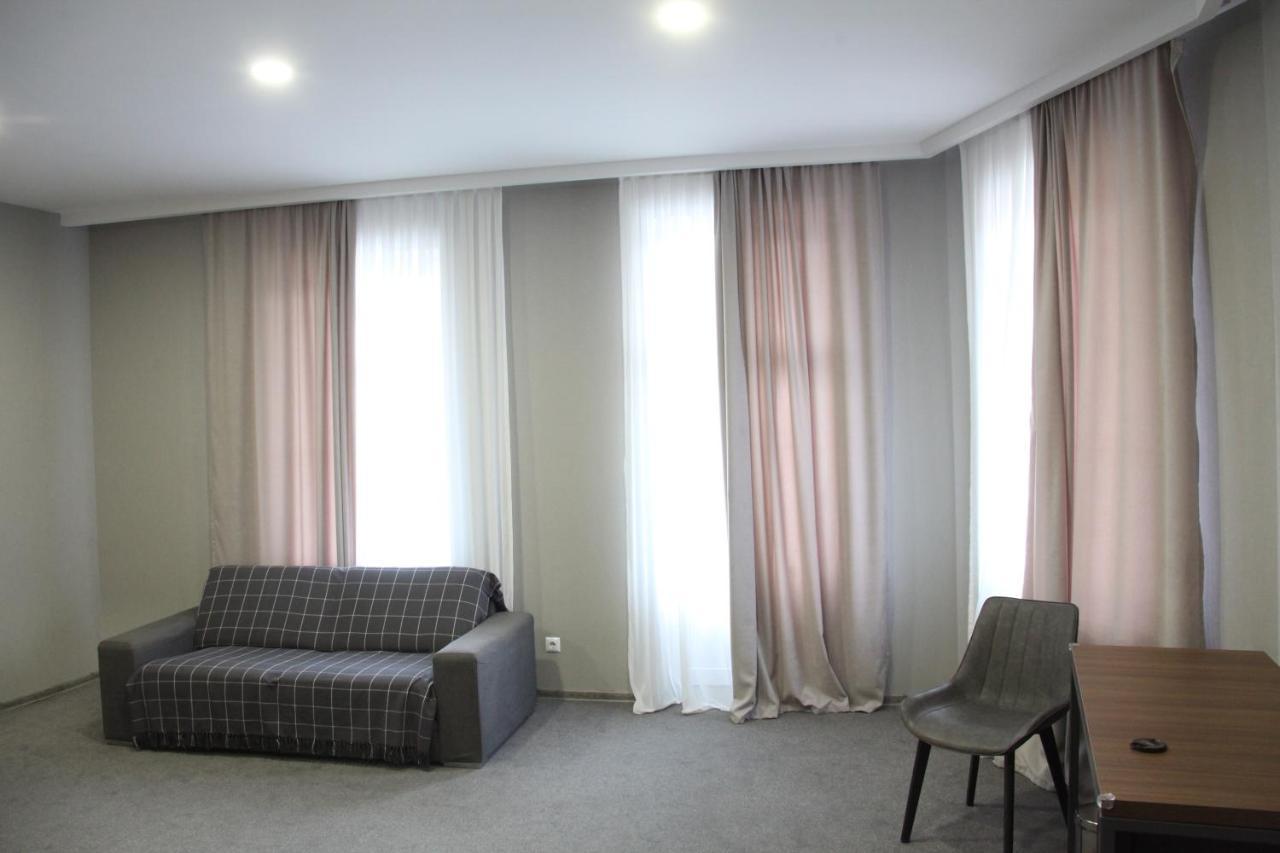 סינגאני Hotel History • Სასტუმრო Ისტორია מראה חיצוני תמונה